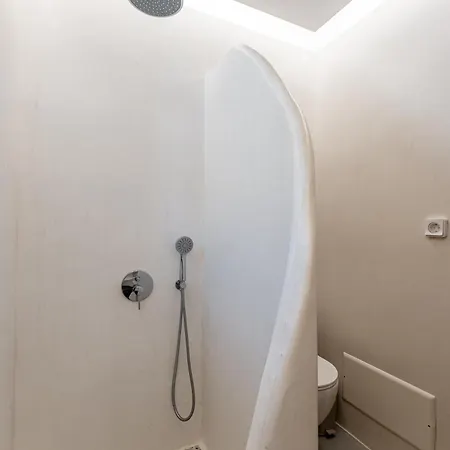 Marble Arch 아파트